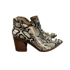 Kathemoi Womens Slip on Ankle Boots V Cutout Pointed Toe Mid Heel Booties